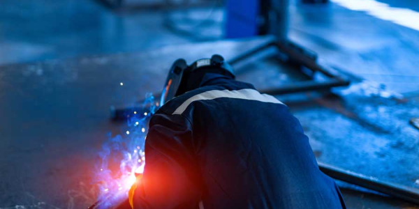 Protecciones básicas que se deben emplear en trabajos de soldadura